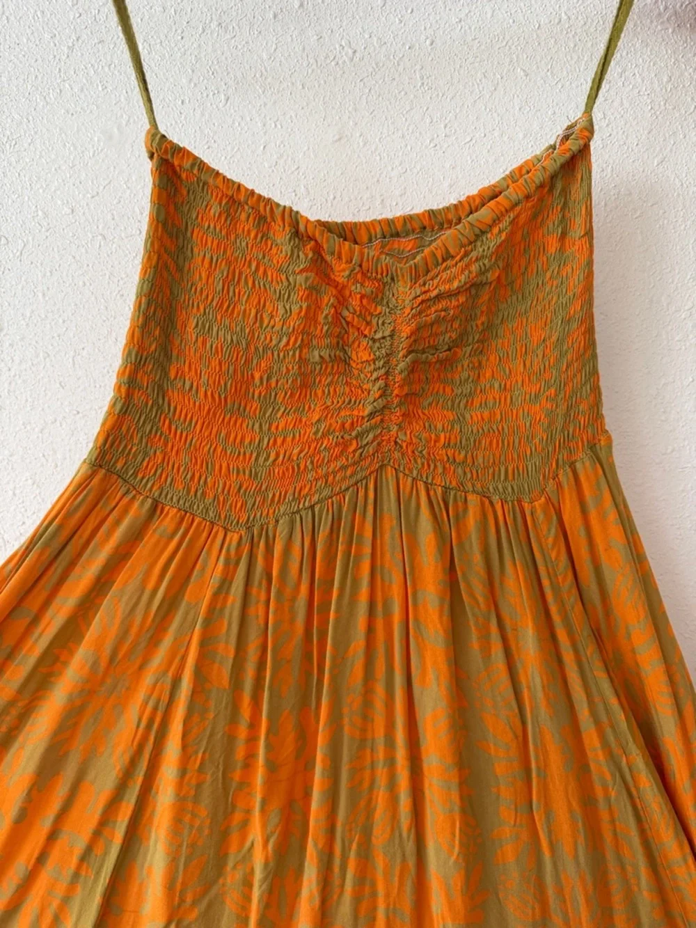 Alohiwai - Vintage Aloha strapless Maxi - Size L
Tangerine / Green tea colorway - Picture 2 of 5